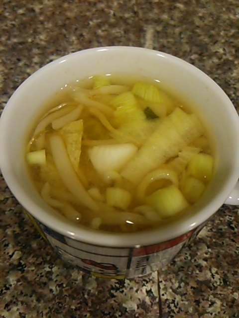 玉ねぎとキムチの中華風スープ