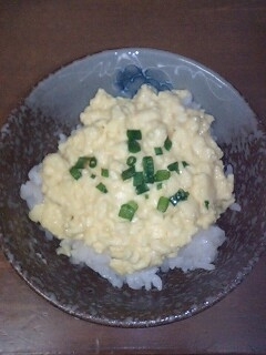 とろとろ　たまご丼