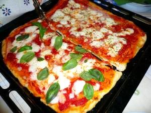 イタリアマンマの本物家庭ピザ