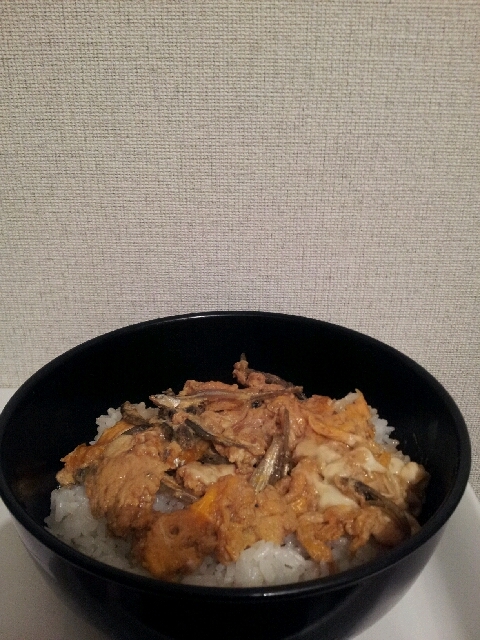 にぼし卵丼