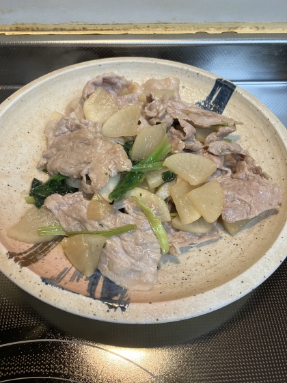 炒めて香ばしく♡大根と豚肉とにらの中華風炒め煮