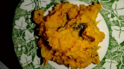 カレー粉のスパイスの香りが食欲をそそります。味見で大量に食べてしまいました（笑）またリピしたい一品です。
