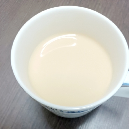 甘さひかえめホットほうじ茶豆乳