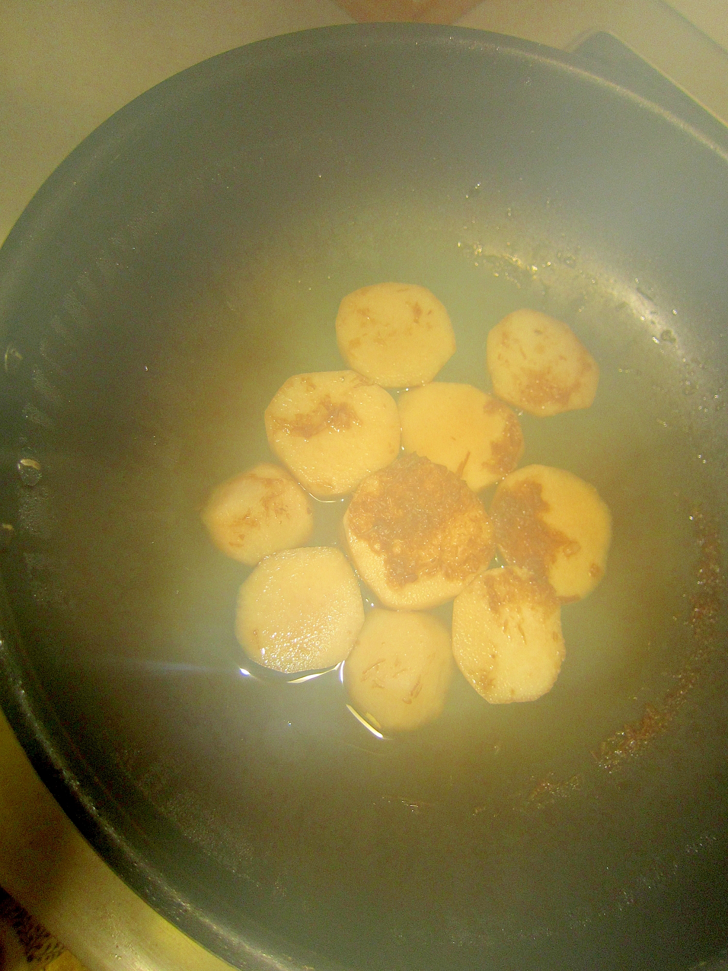 里芋と鰹節煮