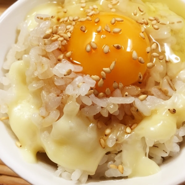 和洋のコラボ チーズ醤油かけ卵ごはん レシピ 作り方 By たかまさ 楽天レシピ 和洋のコラボ チーズ醤油かけ卵ごはん レシピ 作り方 By たかまさ 楽天レシピ