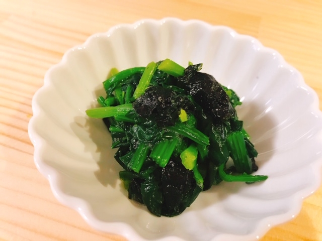 麺つゆだけで味が決まる！ほうれん草と海苔のおひたし