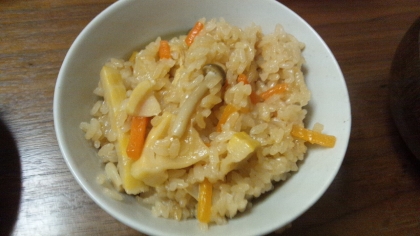 めんつゆで簡単にたけのこご飯ができました。まちがいなしの美味しさですね！ごちそうさまでした（＾＾）