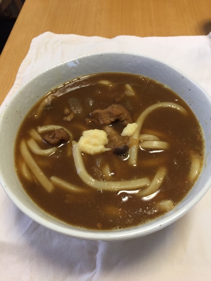 ちょっとスープ多めになってしまいましたが、初カレーうどん美味しくいただきました！ ネギはなかったけど、生姜はチューブだけどハマりそうです^_^