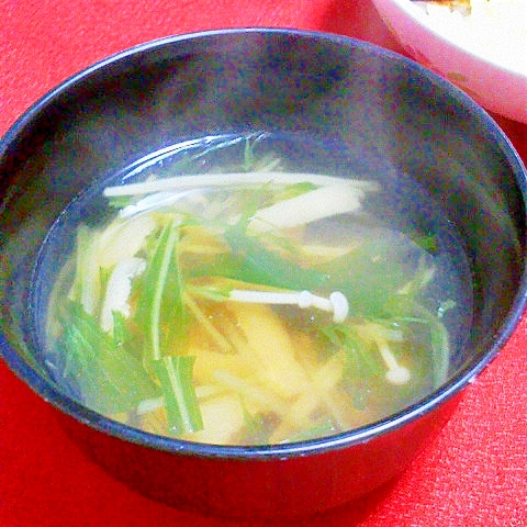 水菜・えのき・油揚げのお吸い物（澄まし汁）