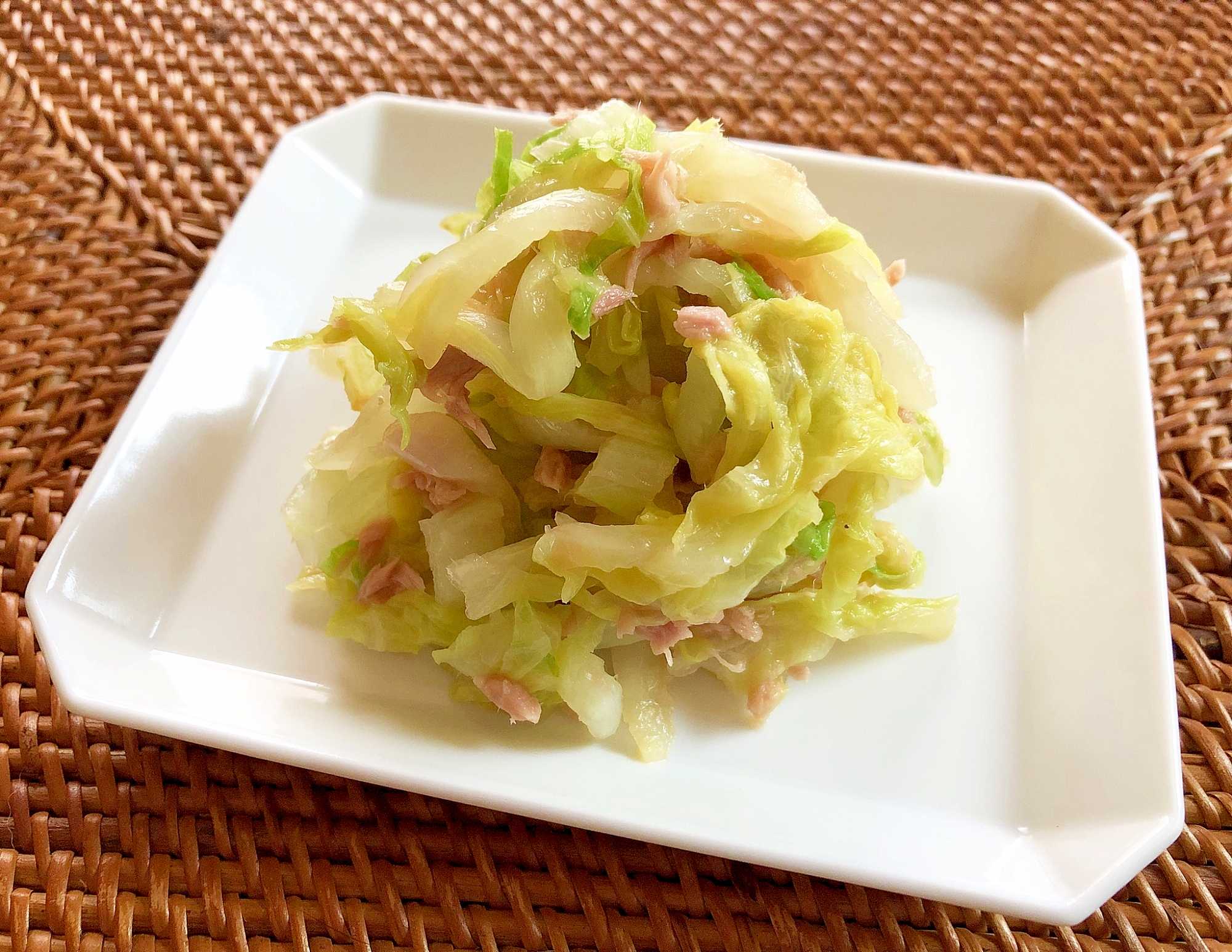 レンジで簡単！白菜とツナの和え物