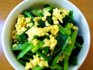 小松菜と炒り卵の和え物 レシピ 作り方 By かばぽん 楽天レシピ