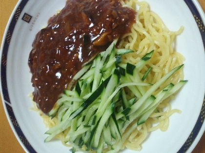 夏のお昼ごはんに♪ジャージャー麺