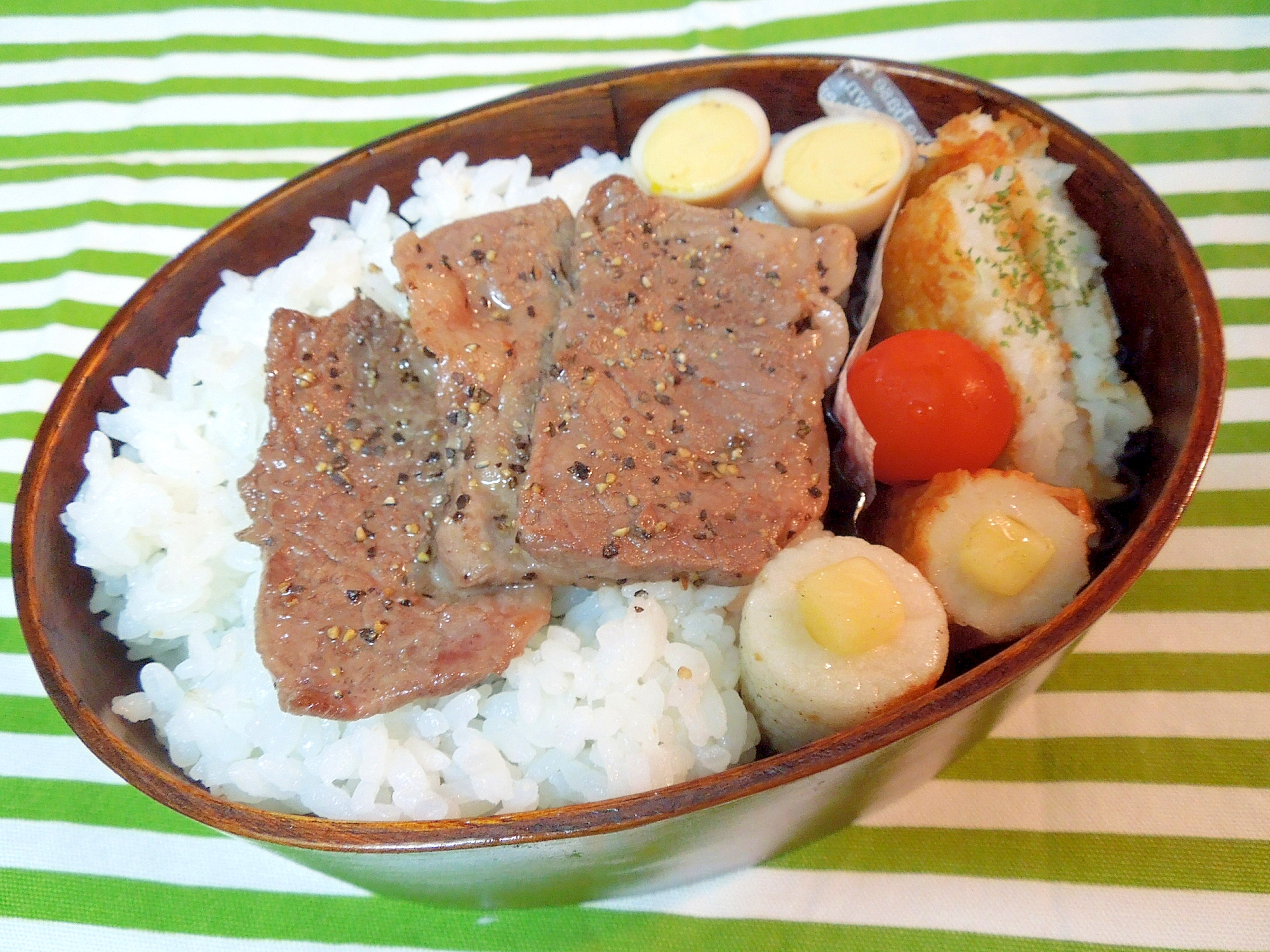 ブラックペッパーの牛カルビ焼肉弁当 レシピ 作り方 By ミルク白うさぎ 楽天レシピ
