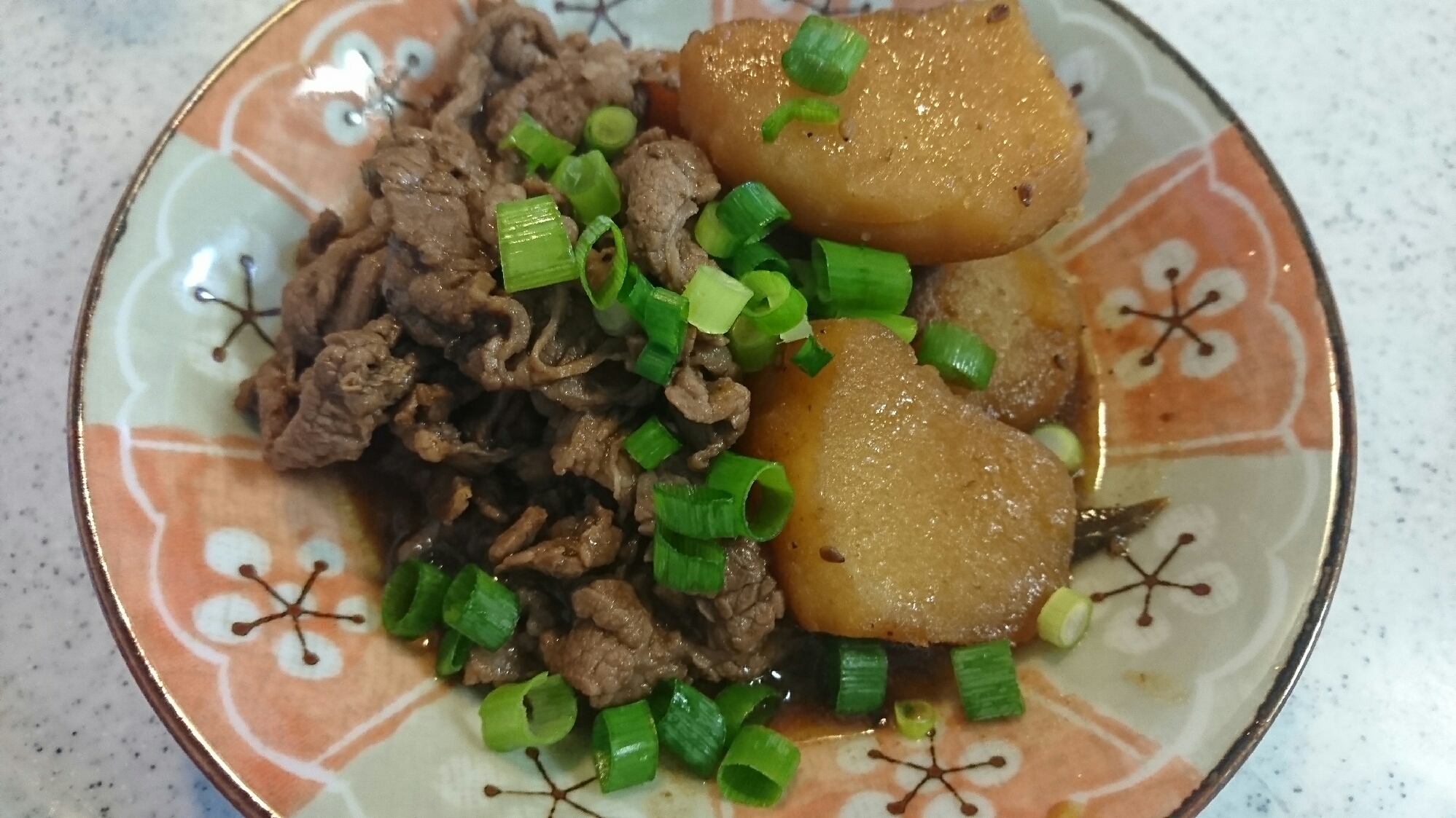 じゃがいもと牛肉の煮物