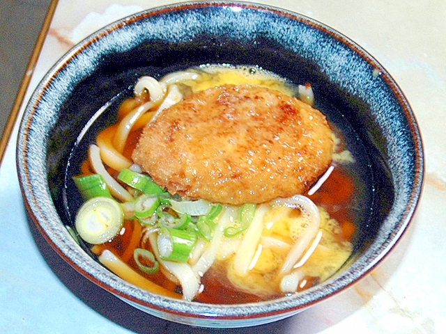 冷凍コロッケで！子供よろこぶ手抜きコロッケうどん♪