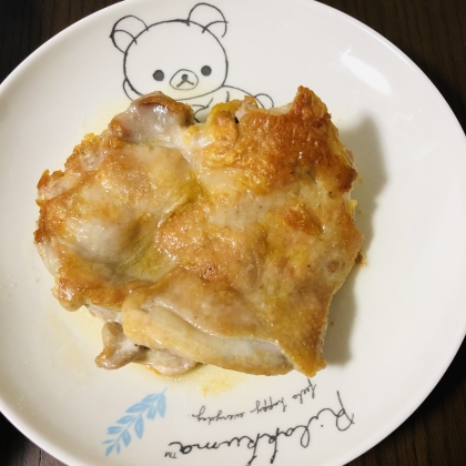 チキンステーキはパリパリで美味しく、ソースもすごく美味しくて家族に好評でした♪