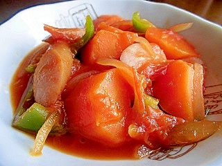 ソーセージと野菜のトマト煮込み