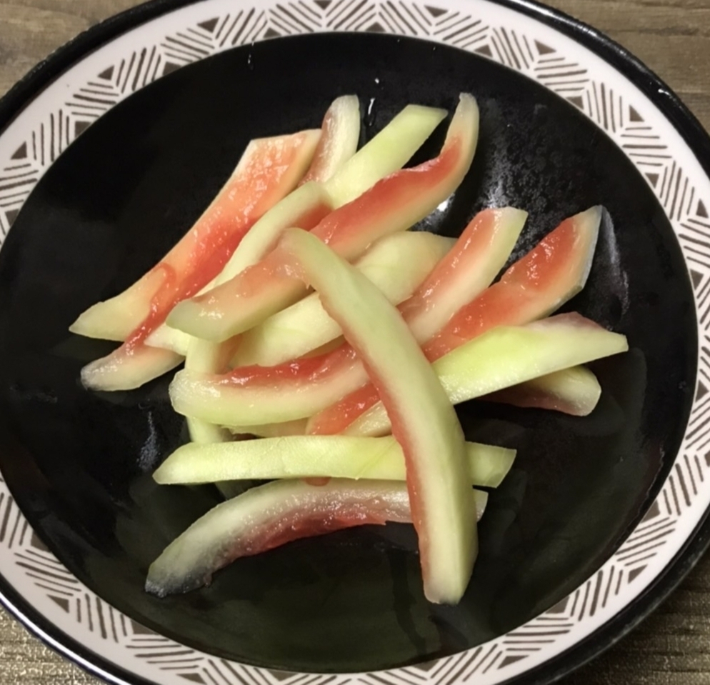 エコレシピ！スイカの皮の浅漬け日本酒風味