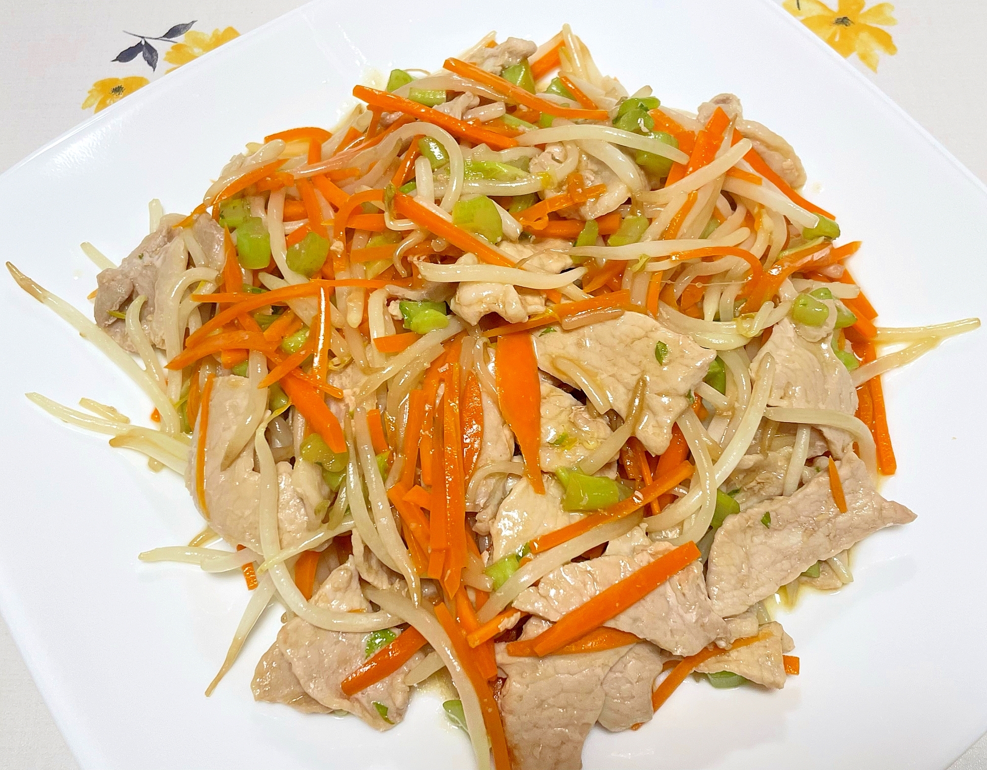 豚肉と野菜のにんにく醬油炒め