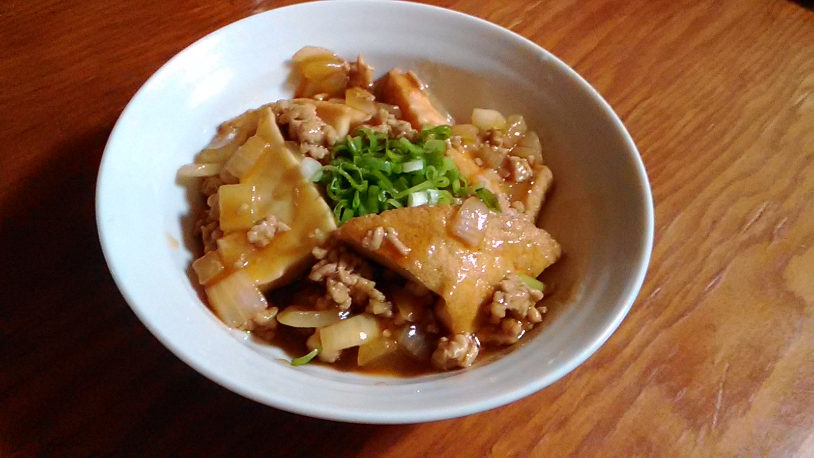 ★厚揚げの玉葱鶏そぼろ餡かけ★　ほんのりピリ辛～♡