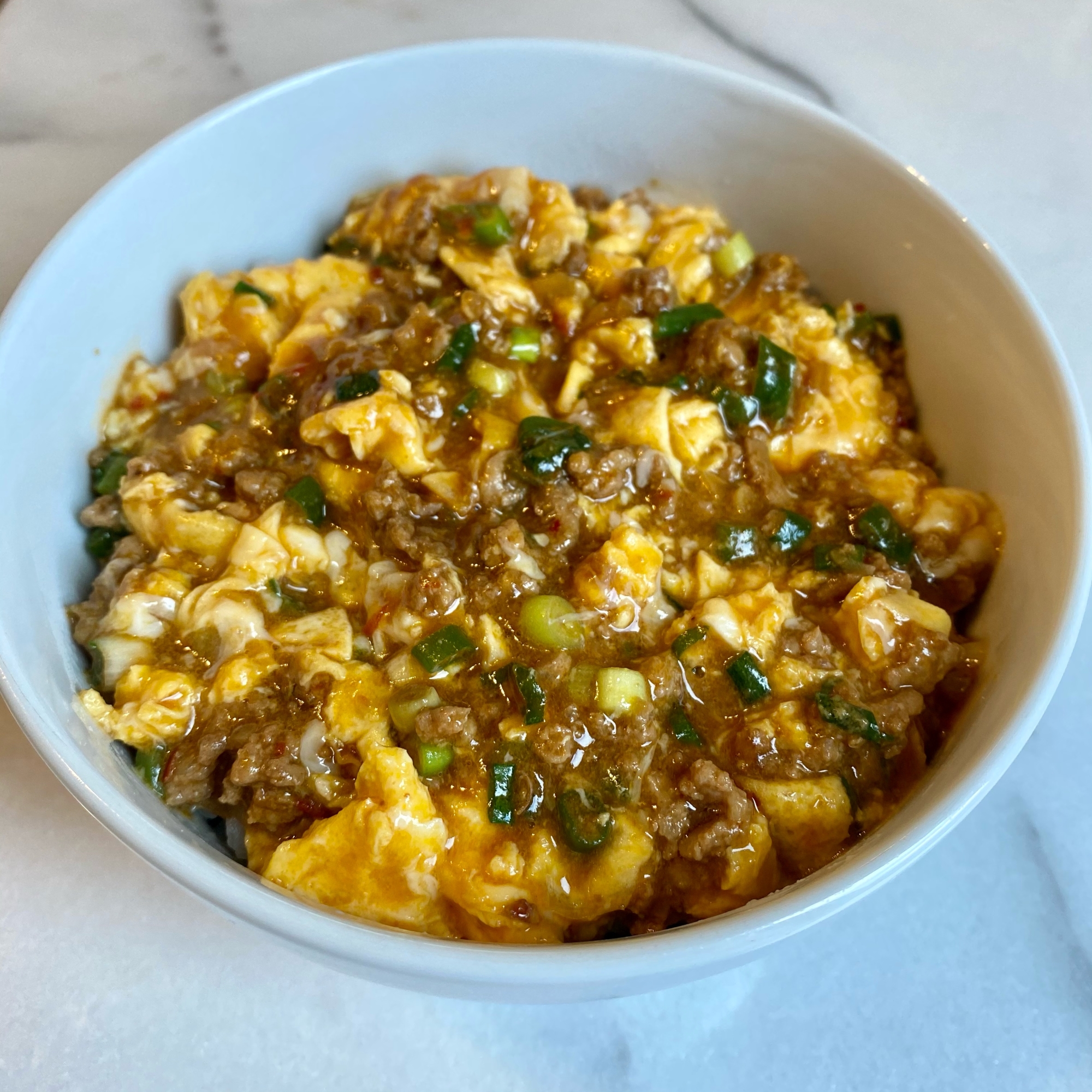 主夫がつくる麻婆玉子丼