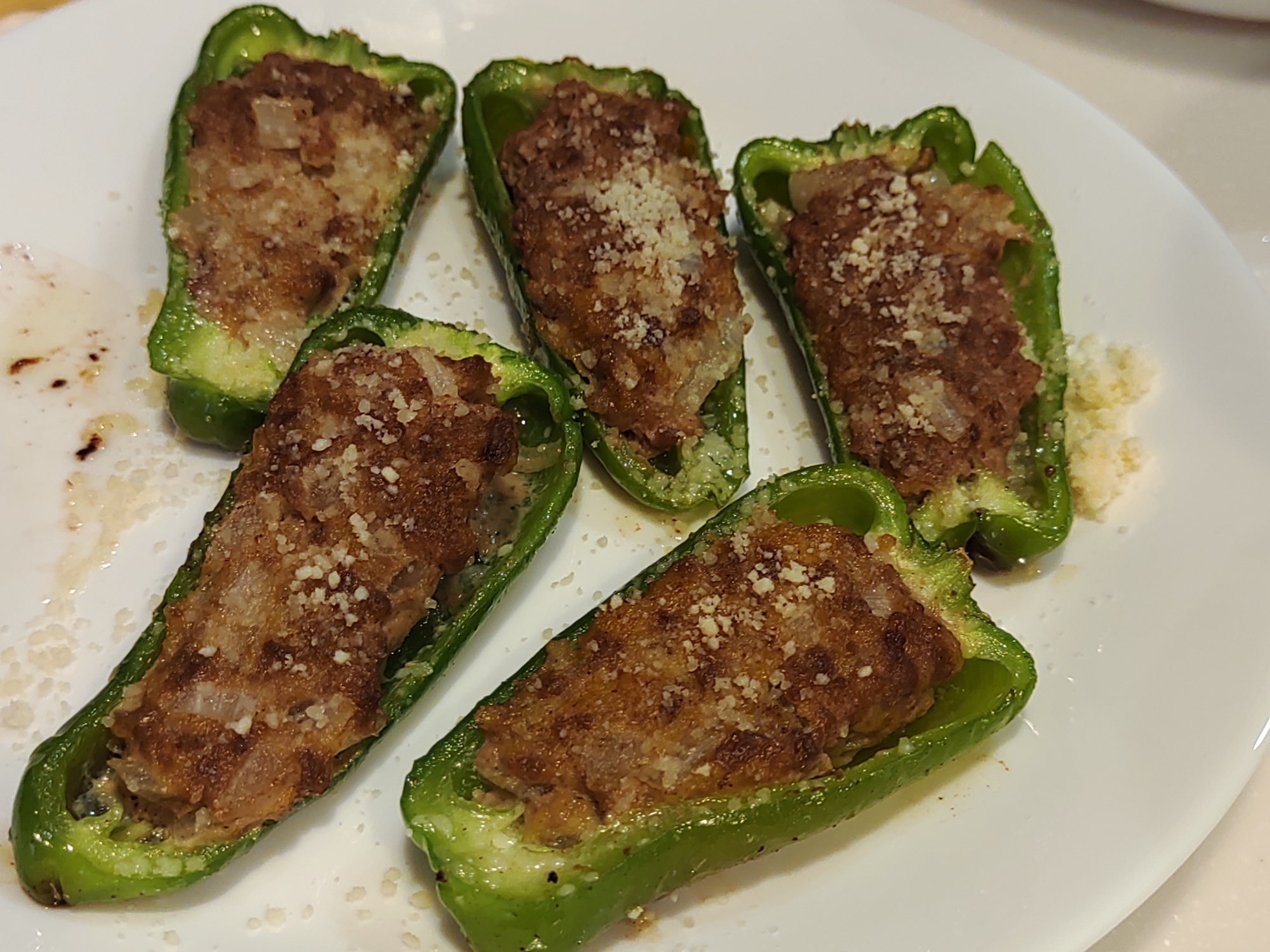 ピーマンの肉詰め