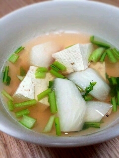 ほっこり♡かぶと豆腐のスープ！海老風味