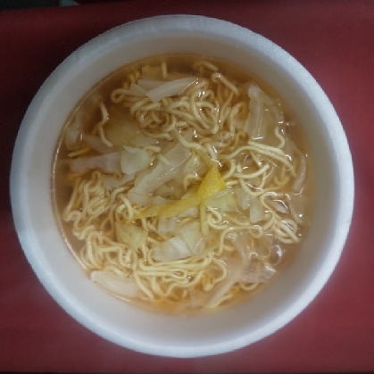 いか入り野菜炒めのラーメン(柚子風味)