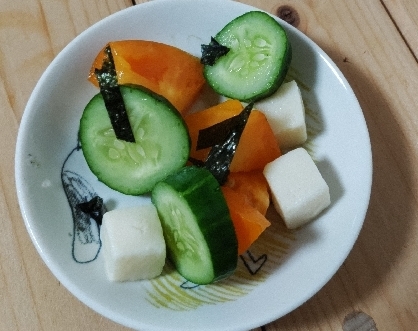 簡単♪トマトと胡瓜と豆腐の海苔ドレサラダ