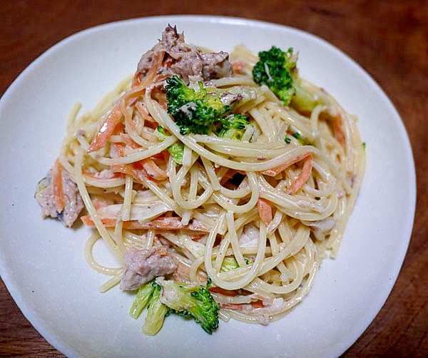 サバ缶のスパゲティサラダ