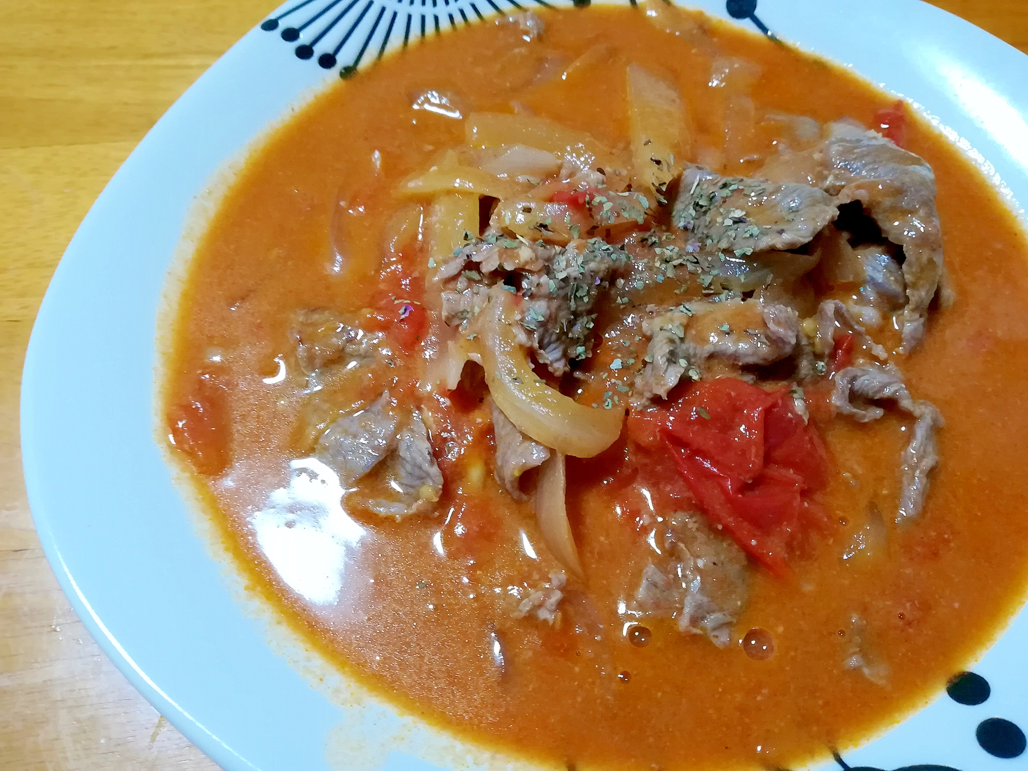 パスタソースにも★牛肉とトマトの煮込みスープ