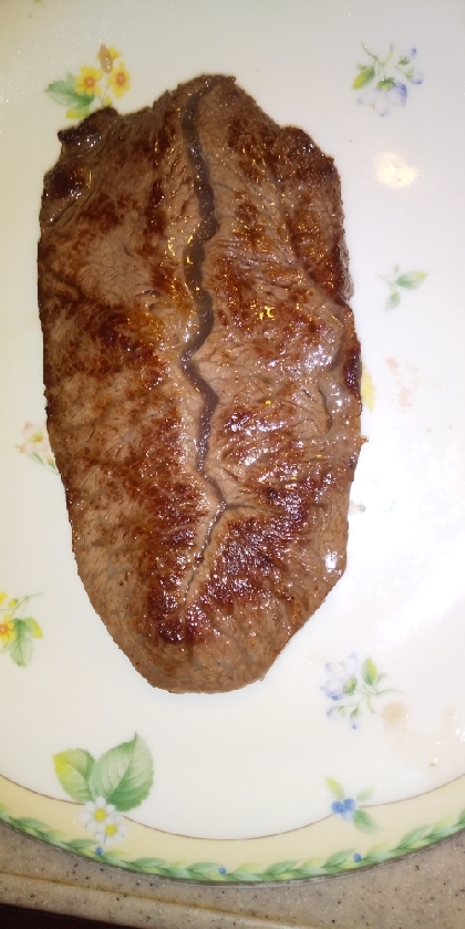 弱火で焼くという新常識！和牛ミスジステーキ