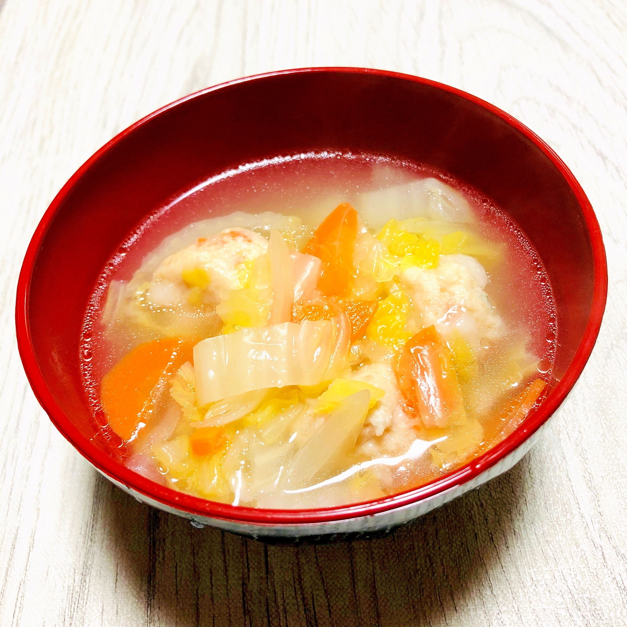 肉団子と野菜の中華風スープ