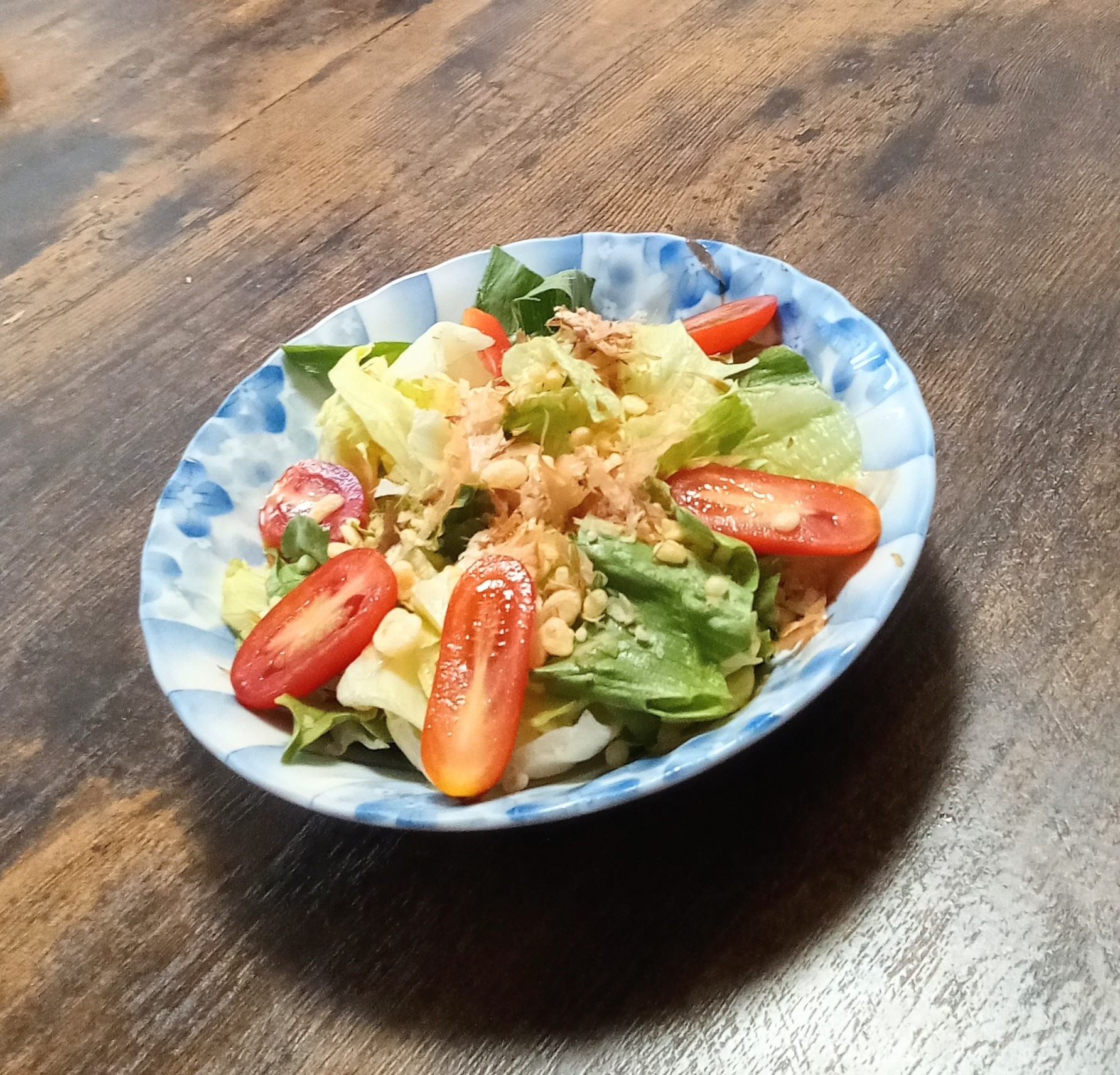 天かす入りレタスサラダ