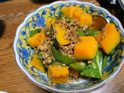 カボチャはチンするので、とっても簡単に作れました。ご飯に合う味付けで美味しかったです。