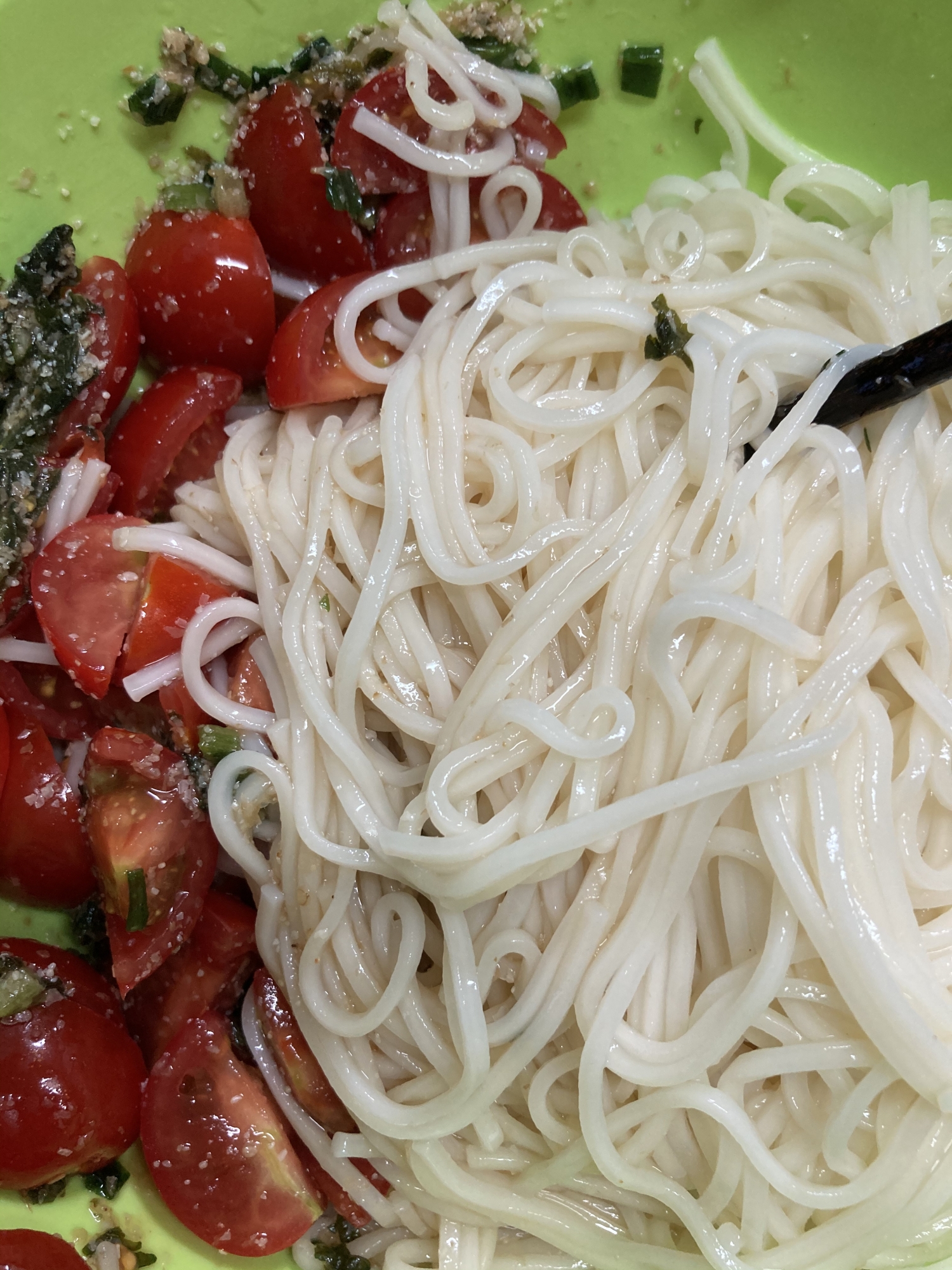 トマトとしその素麺