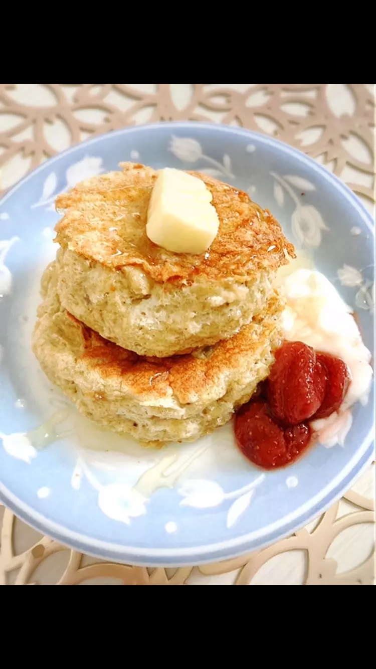 罪悪感ゼロ♪ふっくらバナナオートミールパンケーキ♡