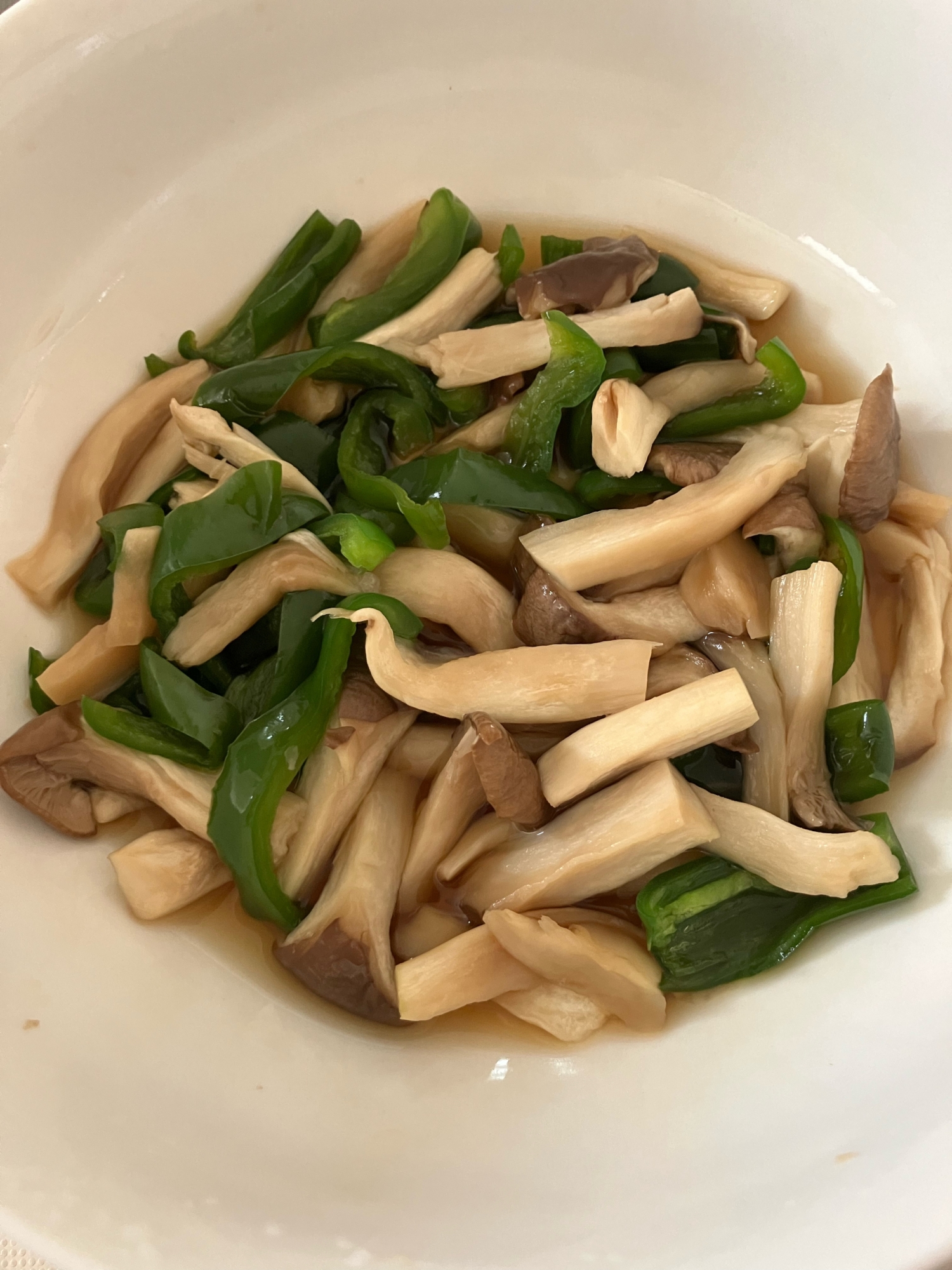 エリンギとピーマンのレンジ麺つゆ煮