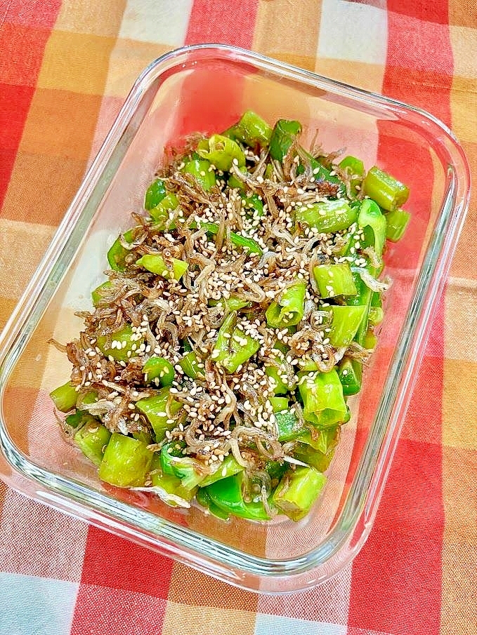 簡単でうまい常備菜！ピーマンとししとうのじゃこ炒め