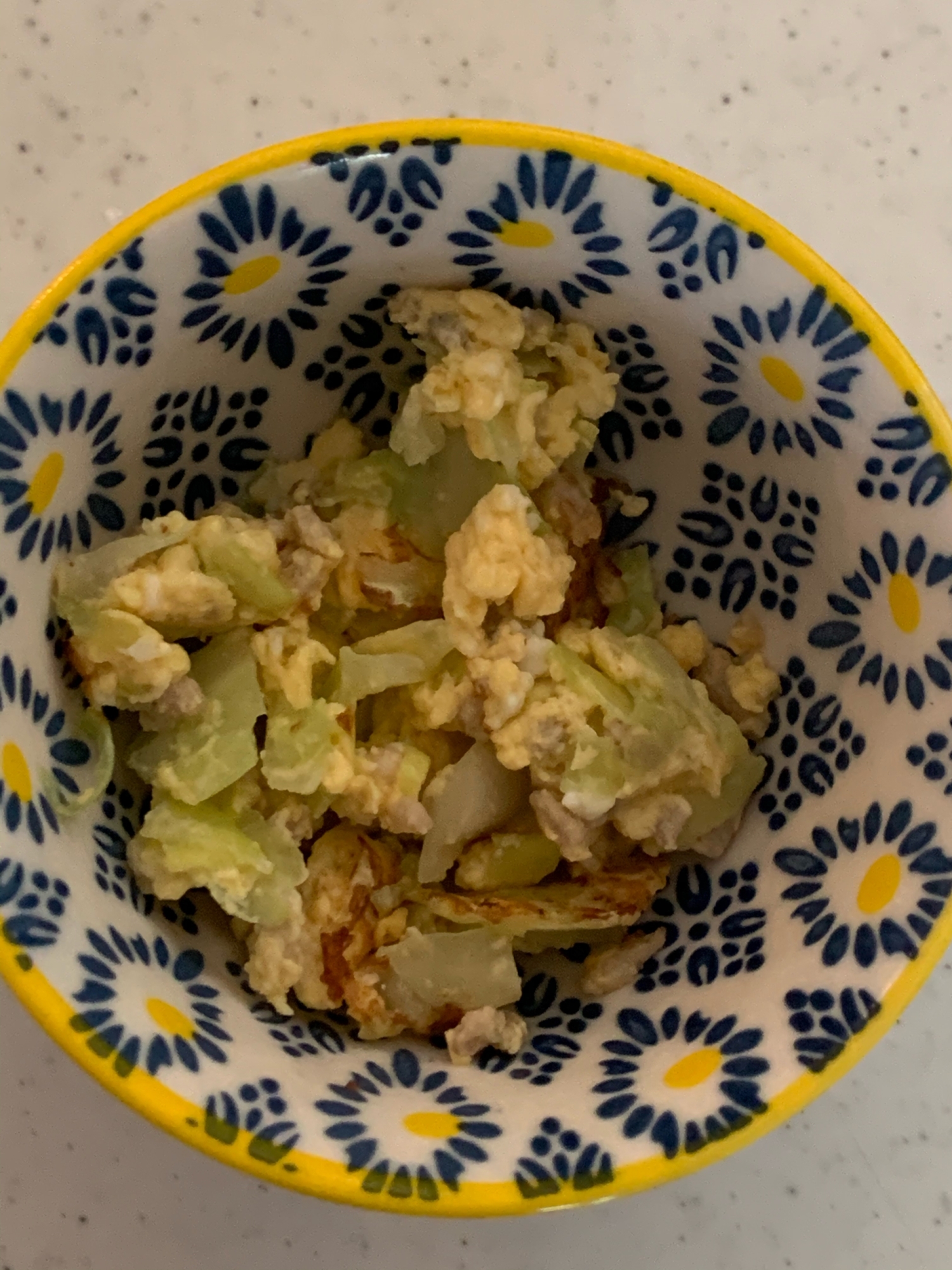 幼児食 卵とキャベツの炒め物 レシピ 作り方 By 食べ盛り３兄弟まま 楽天レシピ