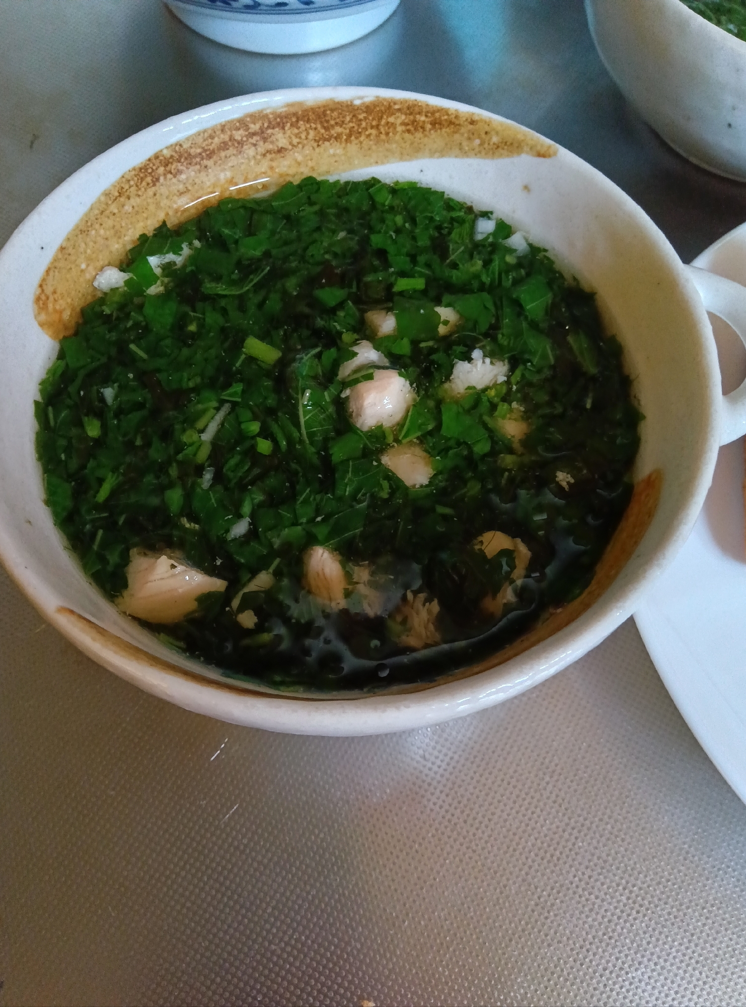 ささみとモロヘイヤのニンニクスープ