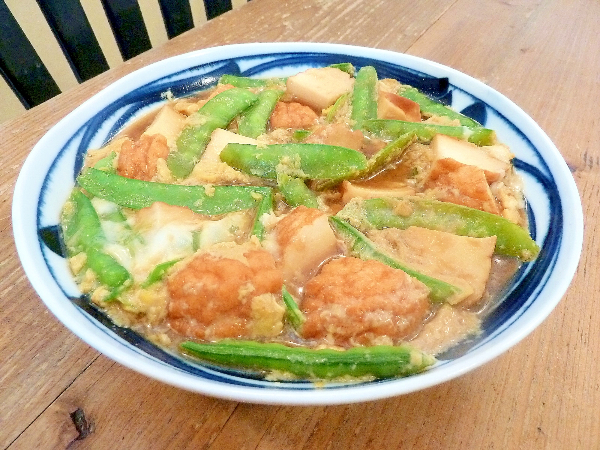 麺つゆで簡単！絹さやと魚河岸あげの卵とじ