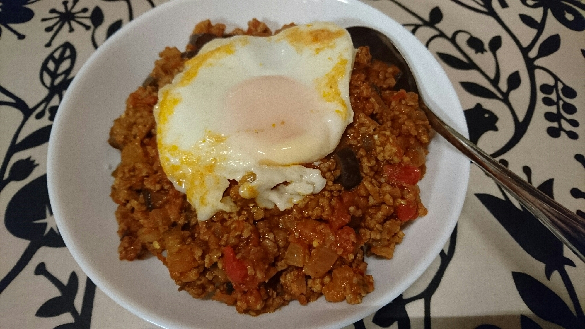 夏を感じる！トマトのドライキーマカレー