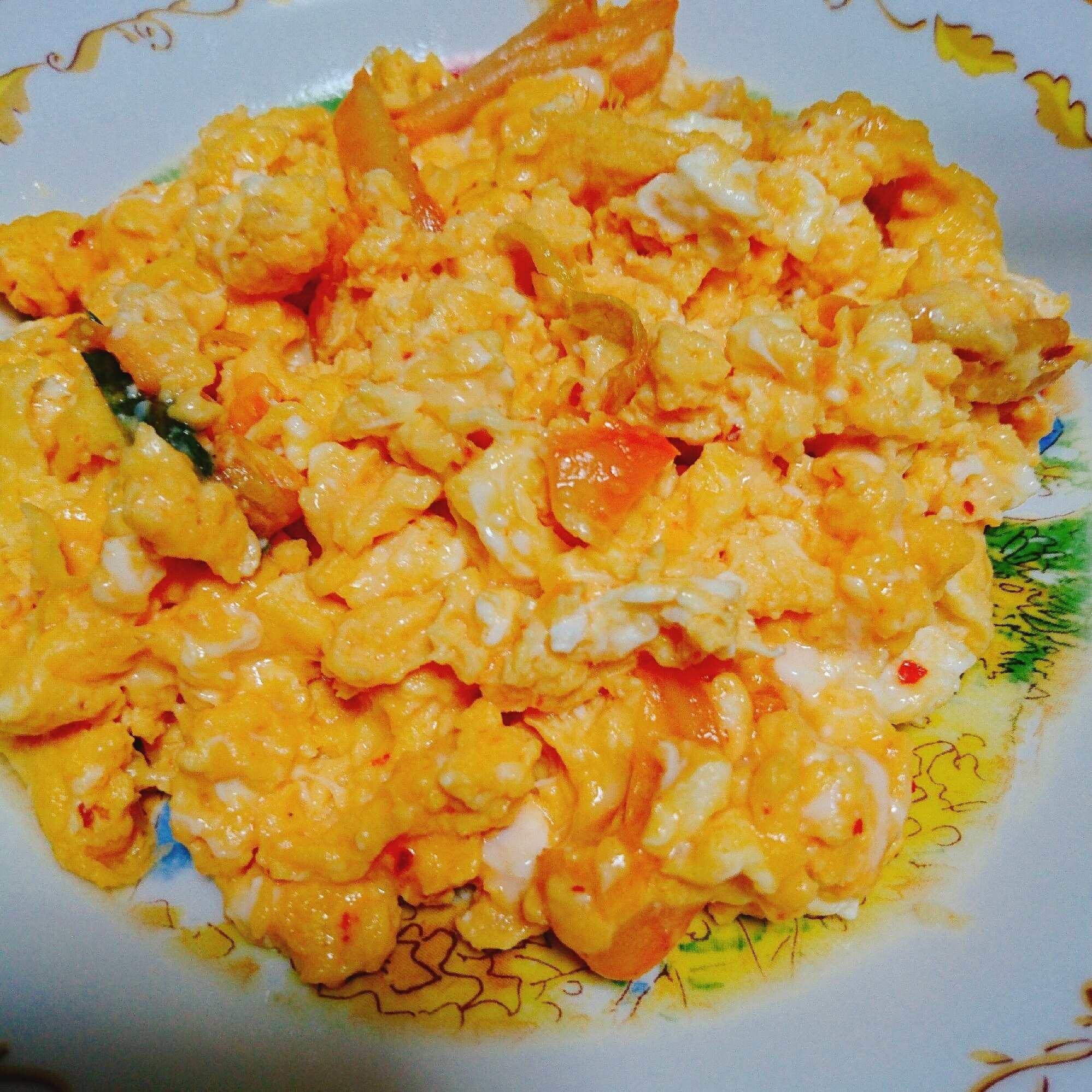 キムチとモッツァレラチーズのスクランブルエッグ レシピ・作り方 by やっすん｜楽天レシピ