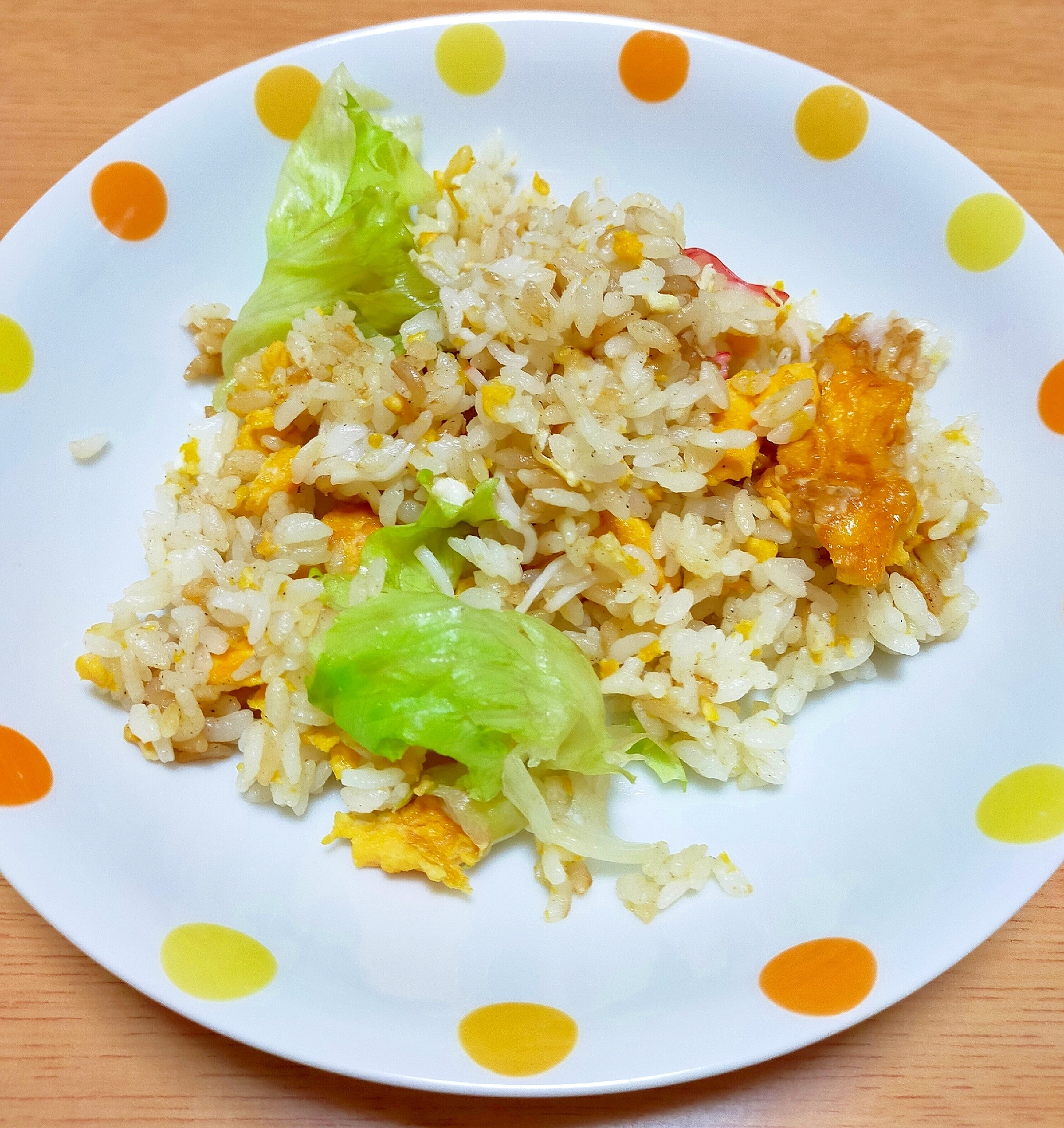 かにかまとレタスと卵の焼き飯