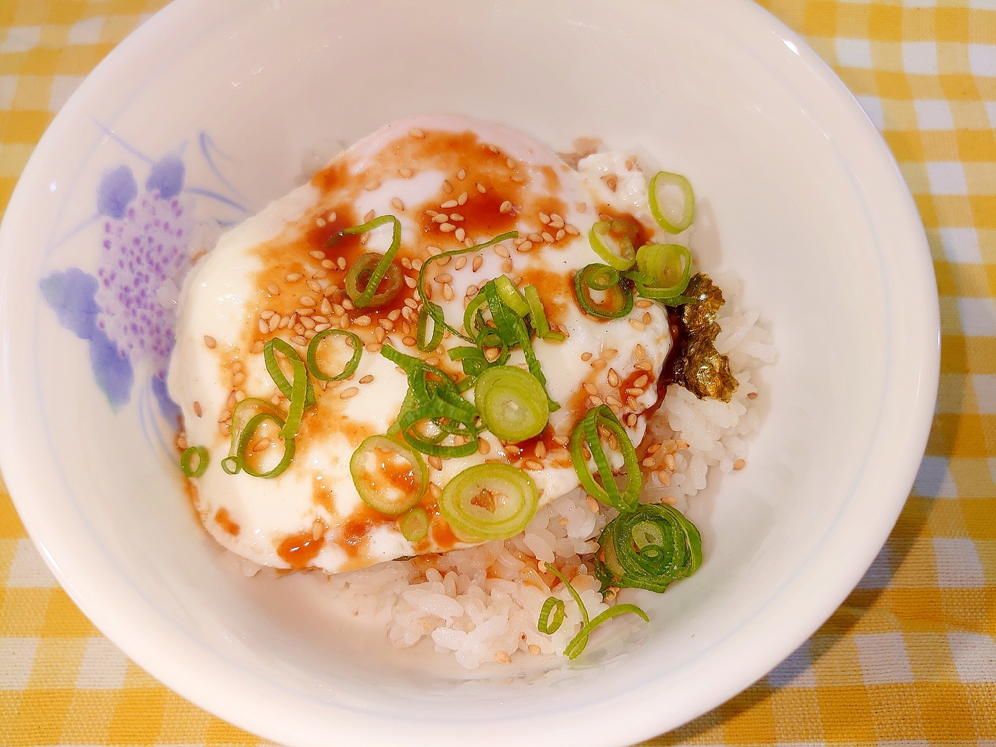 【節約ビンボー飯】簡単 焼肉のタレで目玉丼