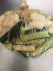 長芋ときゅうりの浅漬け レシピ 作り方 By うみぼうず１９６１ 楽天レシピ