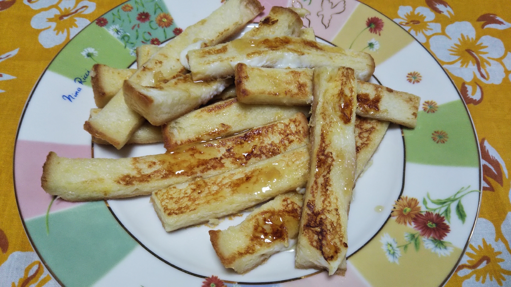 パン耳のフレンチトースト☆