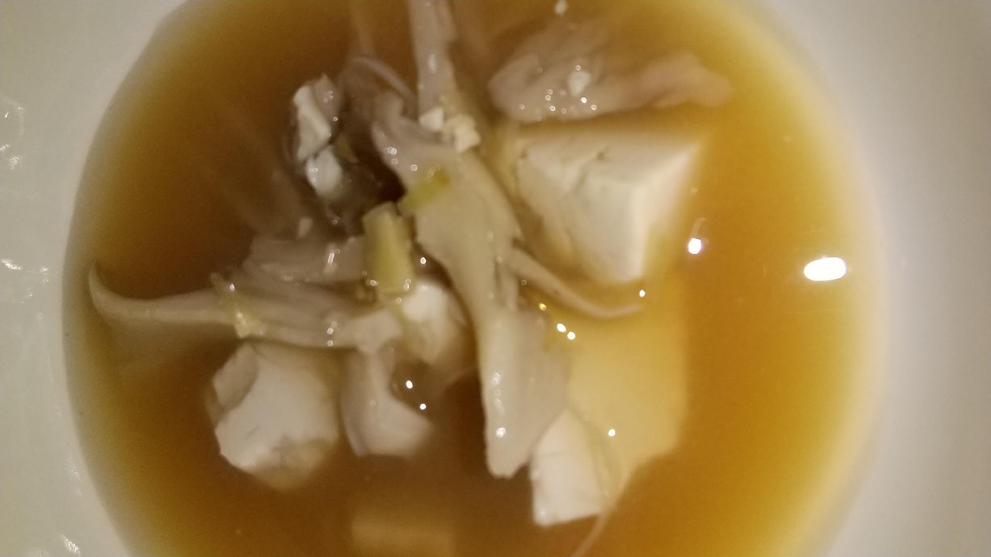 豆腐と舞茸の味噌汁