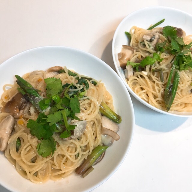 フライパンだけで☆山うどと椎茸のクリームパスタ